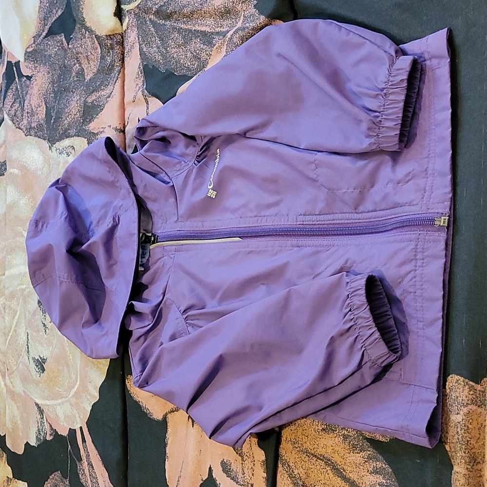 Toddler girl Columbia rain jacket Size 3t in purple